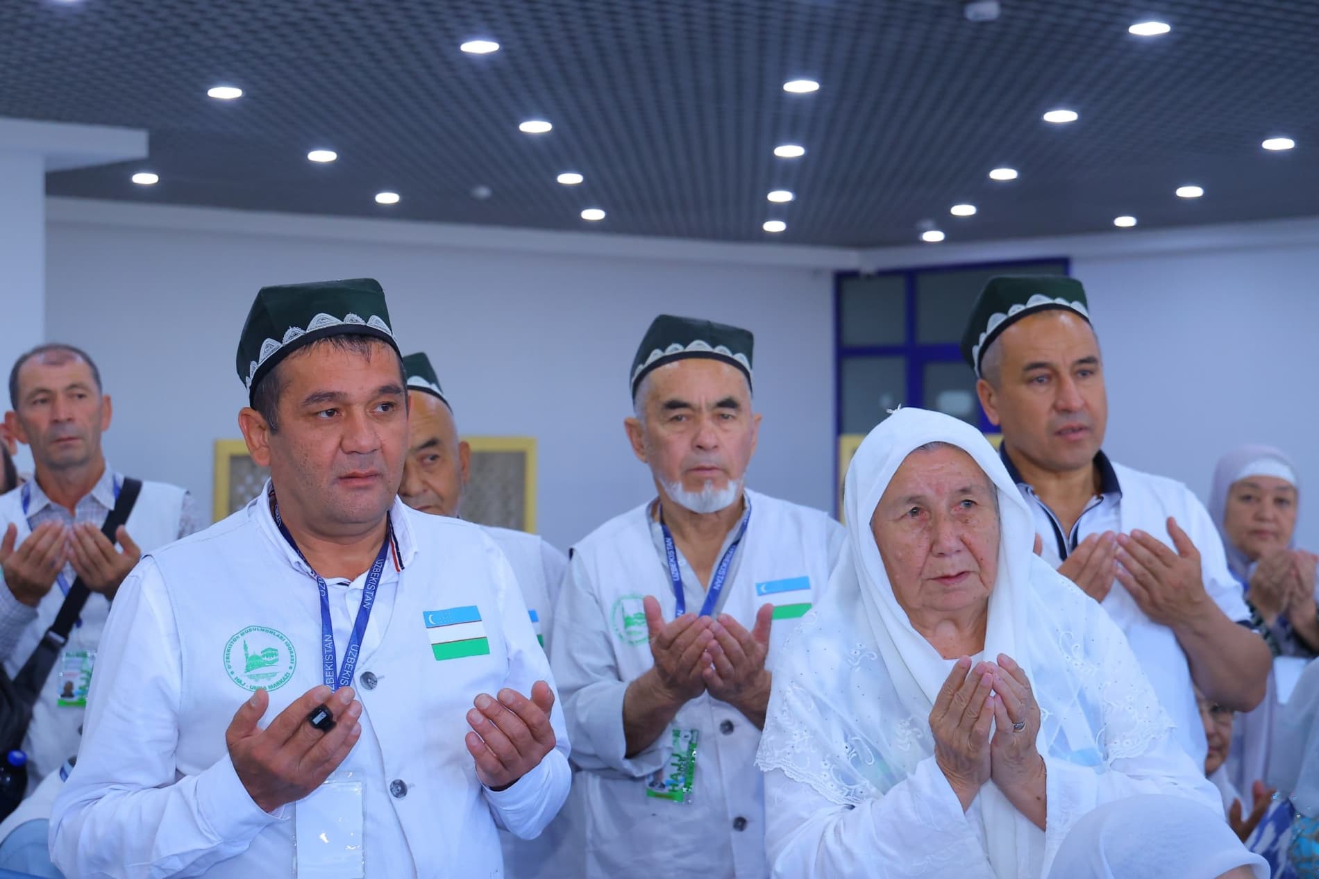 Boʻlajak hojilarning navbatdagi guruhi ziyoratga joʻnab ketishdi.