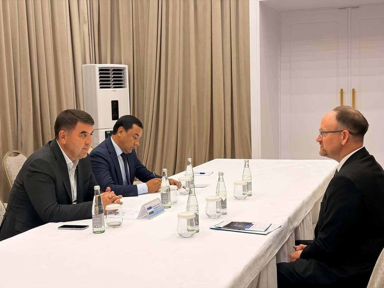 Beshinchi Toshkent xalqaro investitsiya forumi: Namangan viloyati delegatsiyasi istiqbolli loyihalarni muhokama qilmoqda.