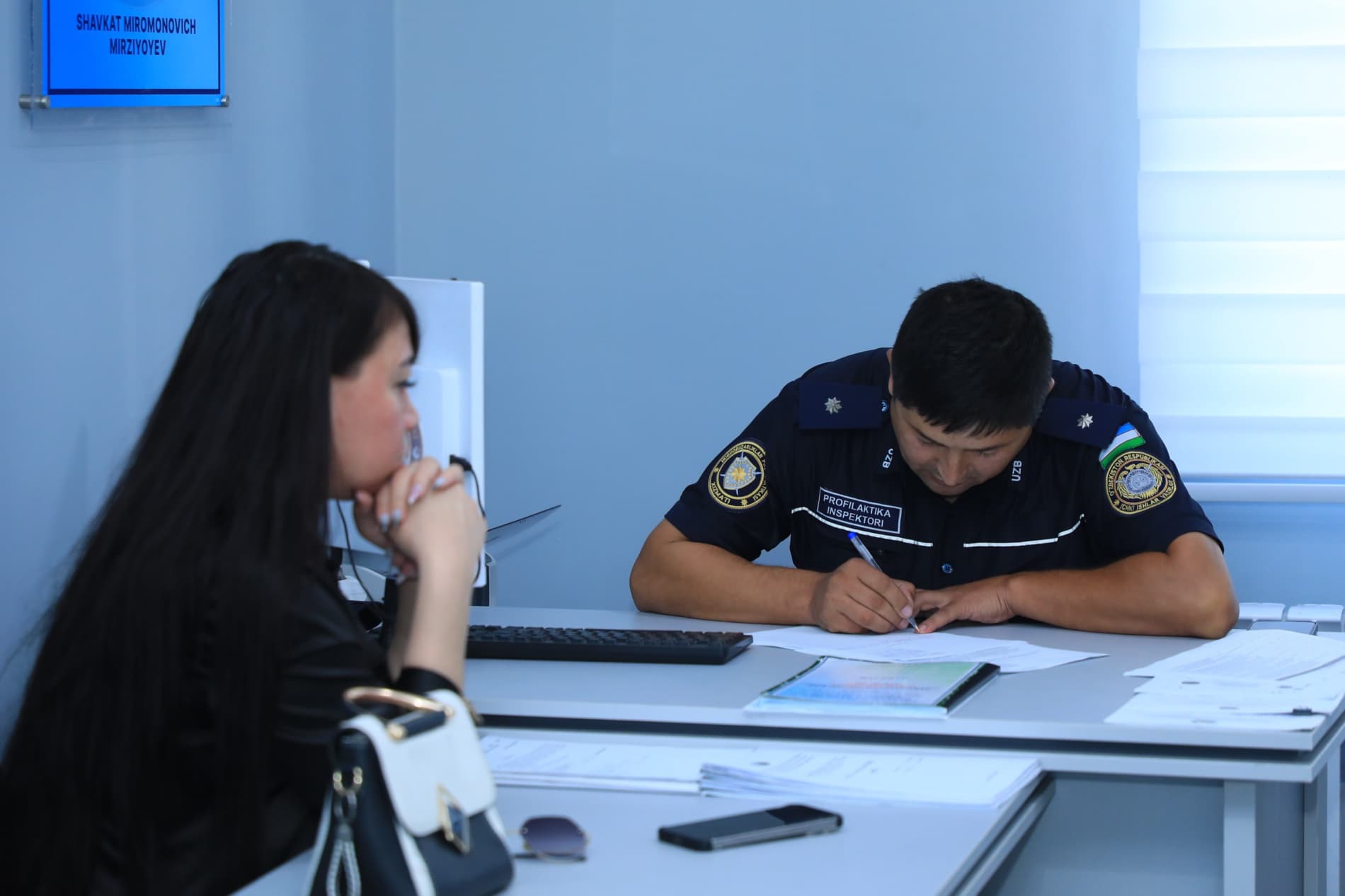 Namangan shahrida yoshlar bilan manzilli va tizimli ishlashga qaratilgan “1 oy — 4 mahalla” loyihasi doirasida amalga oshirilgan ishlar viloyat rahbariga taqdim etildi