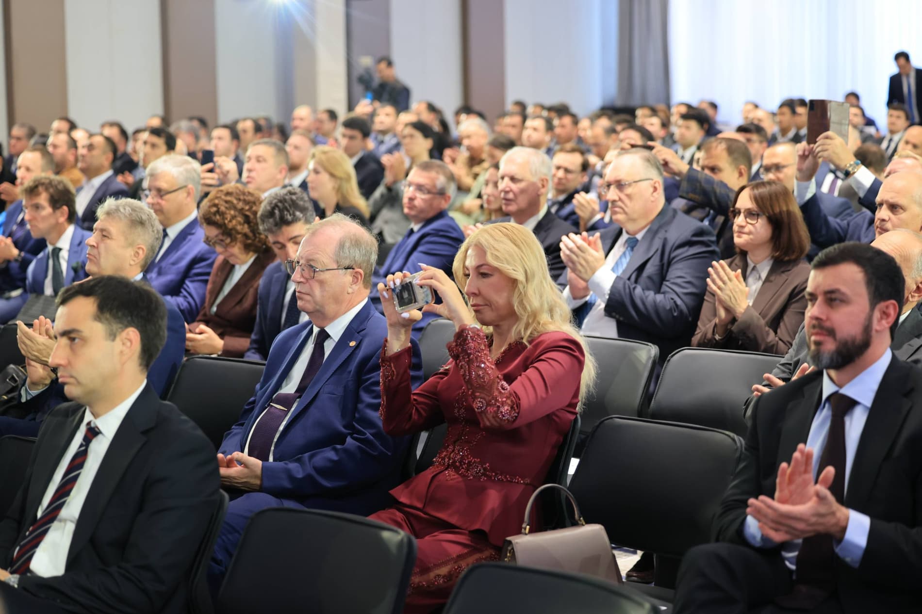 O‘zbekiston va Rossiya hududlari Kengashining III yig‘ilishida Namangan viloyati delegatsiyasi faol qatnashmoqda
