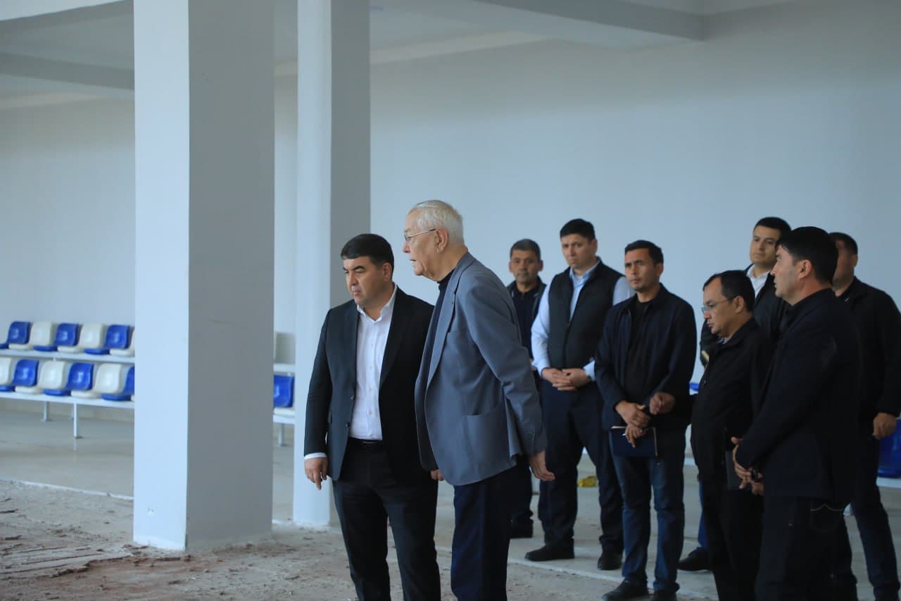 “Do‘stlik” tennis kortidagi rekonstruksiya ishlari sifati ko‘zdan kechirildi