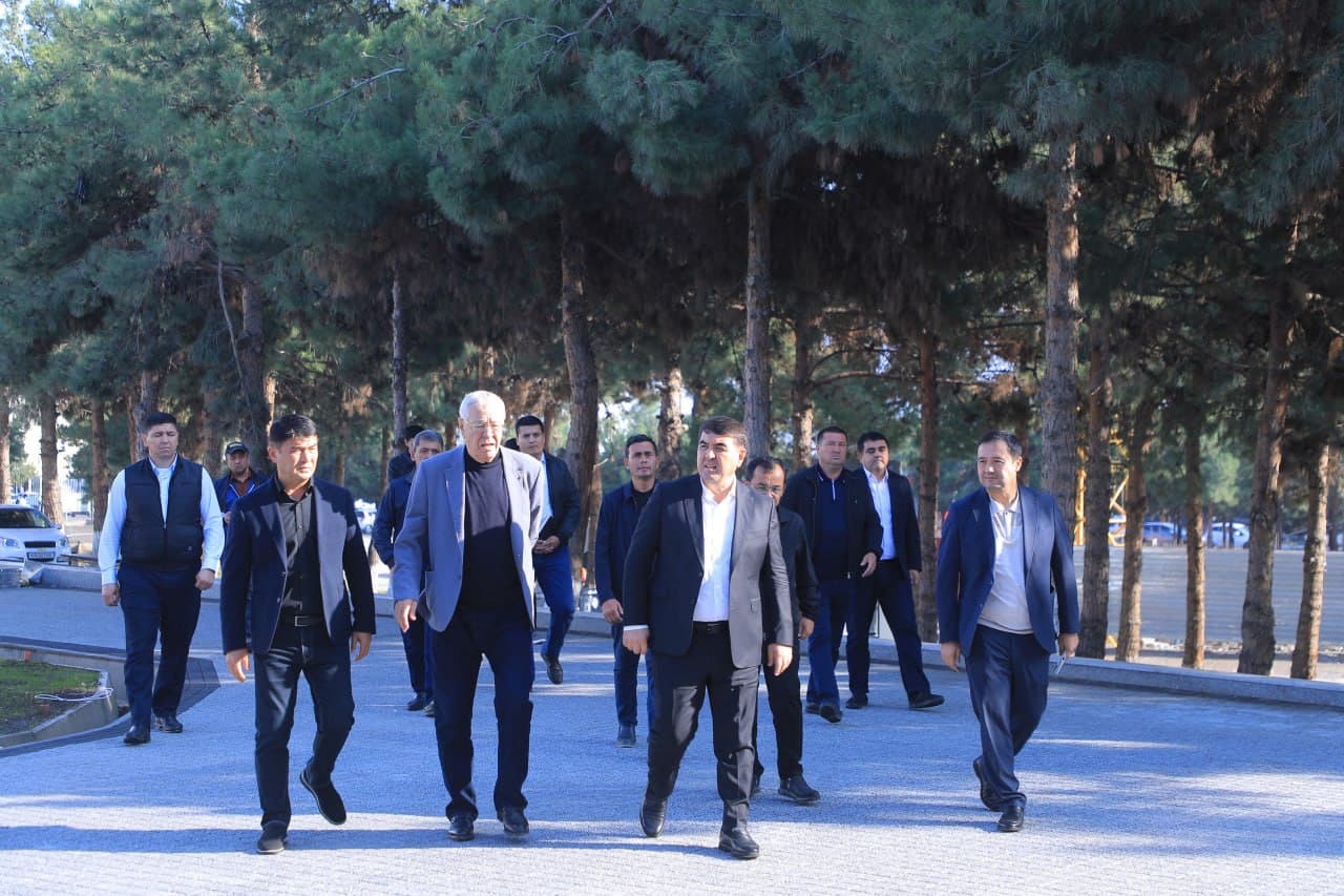 “Do‘stlik” tennis kortidagi rekonstruksiya ishlari sifati ko‘zdan kechirildi