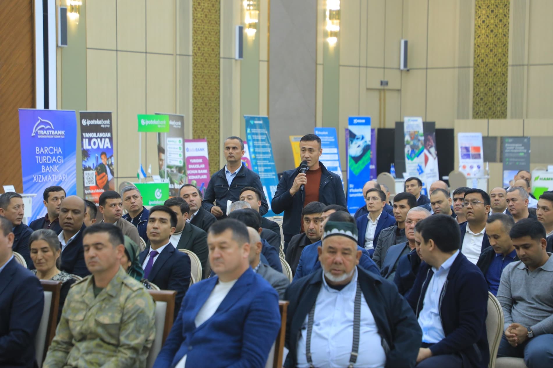 Тадбиркорлар билан очиқ мулоқот: муаммо ва таклифлар ўрганилиб, тегишли ечим топилди