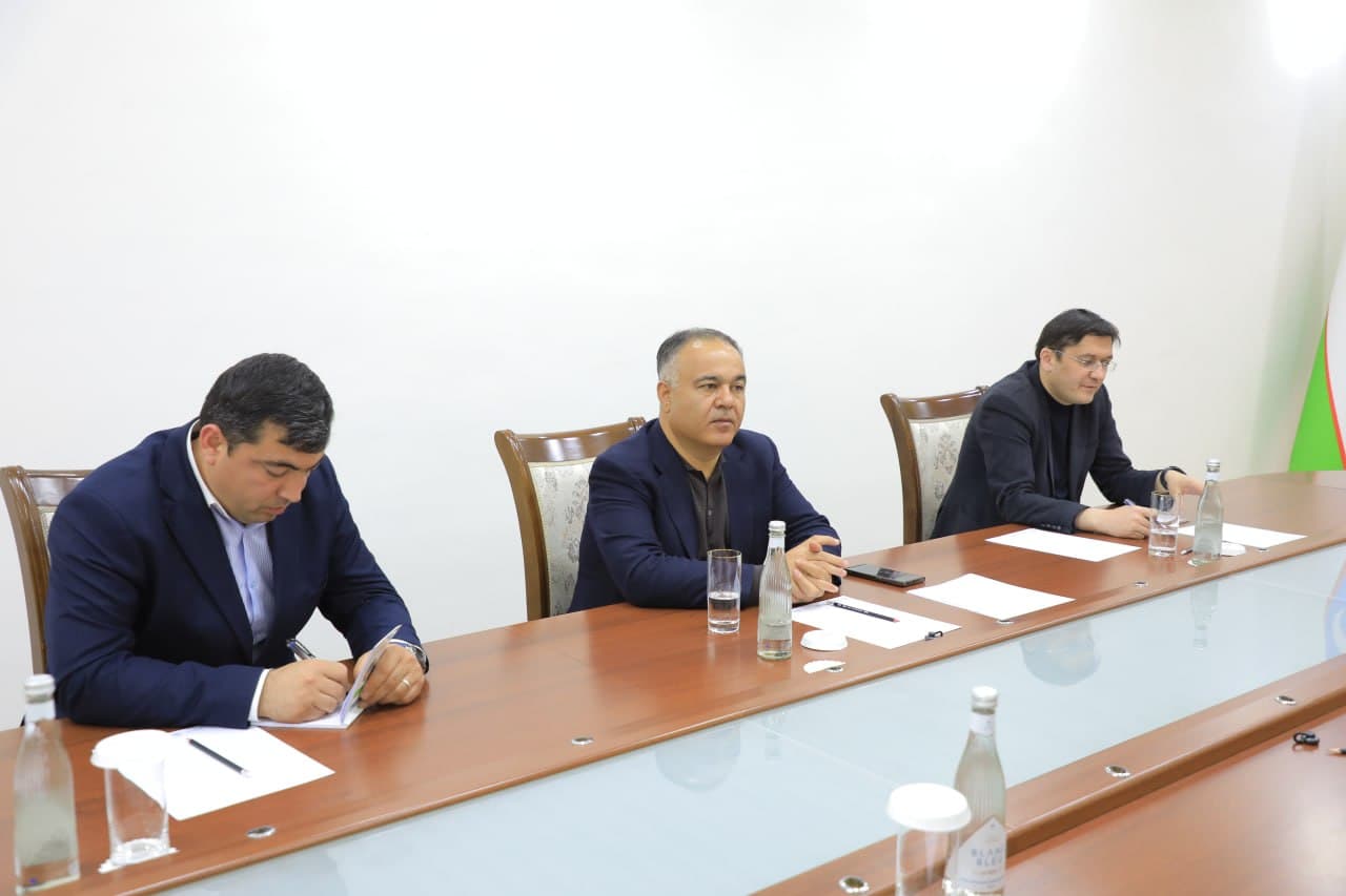 AT xizmatlari eksporti muhokama qilindi