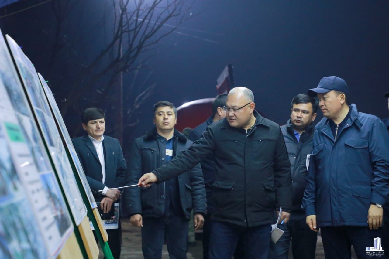 Сурхондарё вилояти ҳокими Улуғбек Қосимов Узун туманига ташрифини давом эттириб, 2-сонли политехникум фаолияти билан танишди.