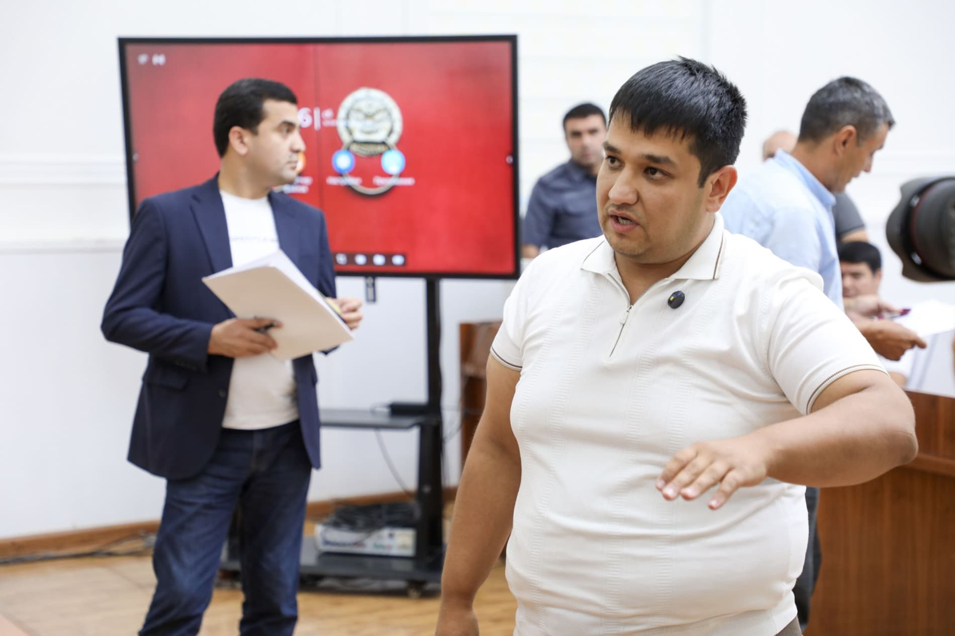 Fuqarolar va yuridik shaxslarning murojaatlari onlayn qabullarda ko‘rib chiqilmoqda