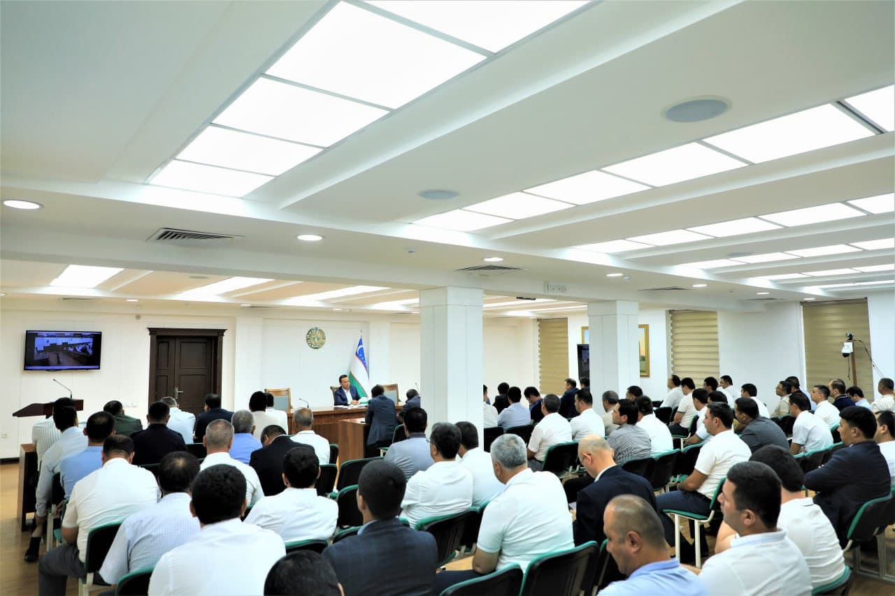 Navbatdagi tadbirkorlar qabuli o‘tkazildi va ijro intizomi muhokama qilindi. Ayrim mas’ullarga chora ko‘rildi