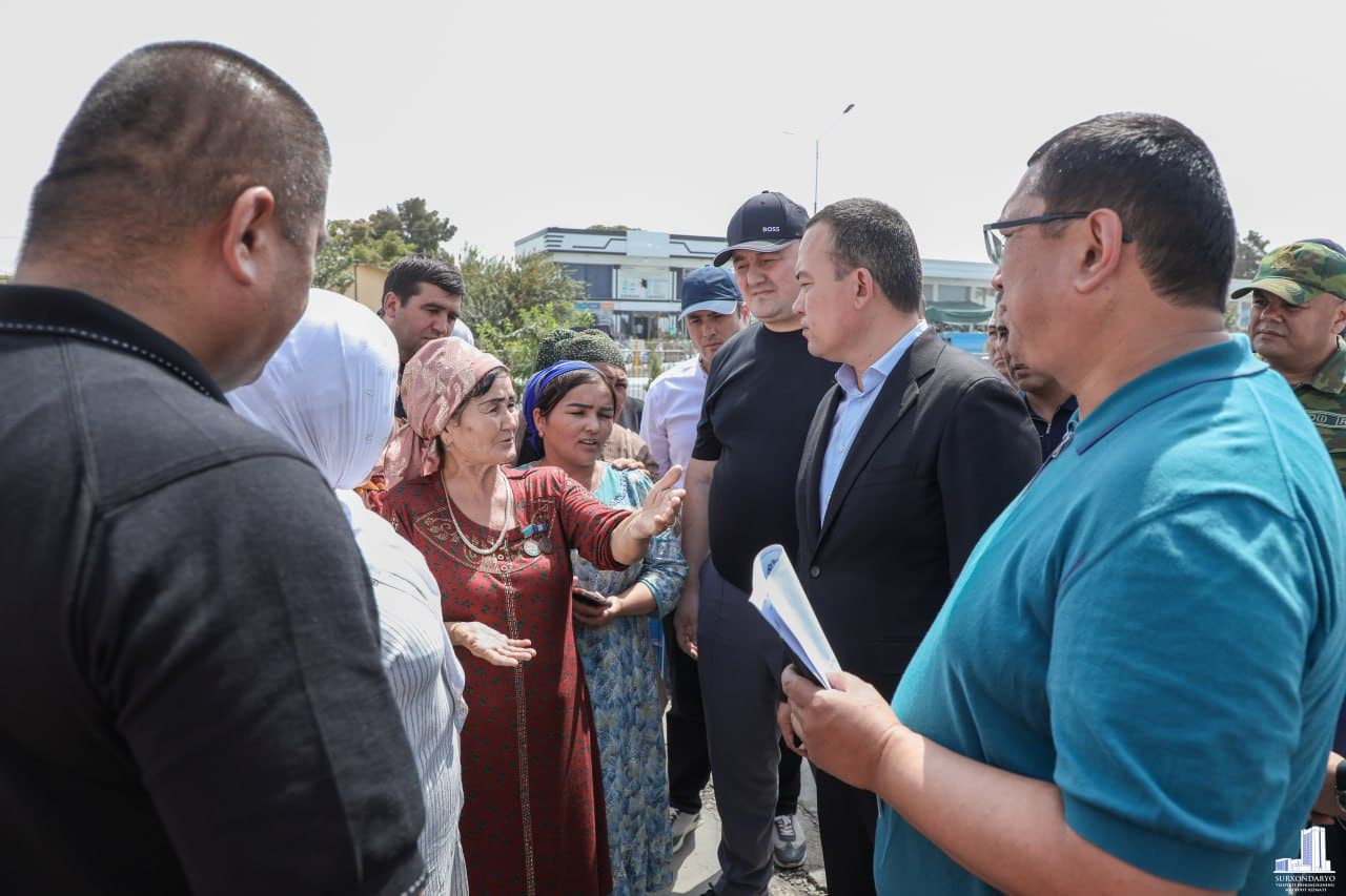 Sho‘rchi tumanida joriy yil 4-avgust kuni sodir bo‘lgan "Asl diyor" savdo kompleksidagi hodisa oqibatlarini bartaraf etish va obyektni qayta rekonstruksiya qilish ishlari olib borilmoqda.