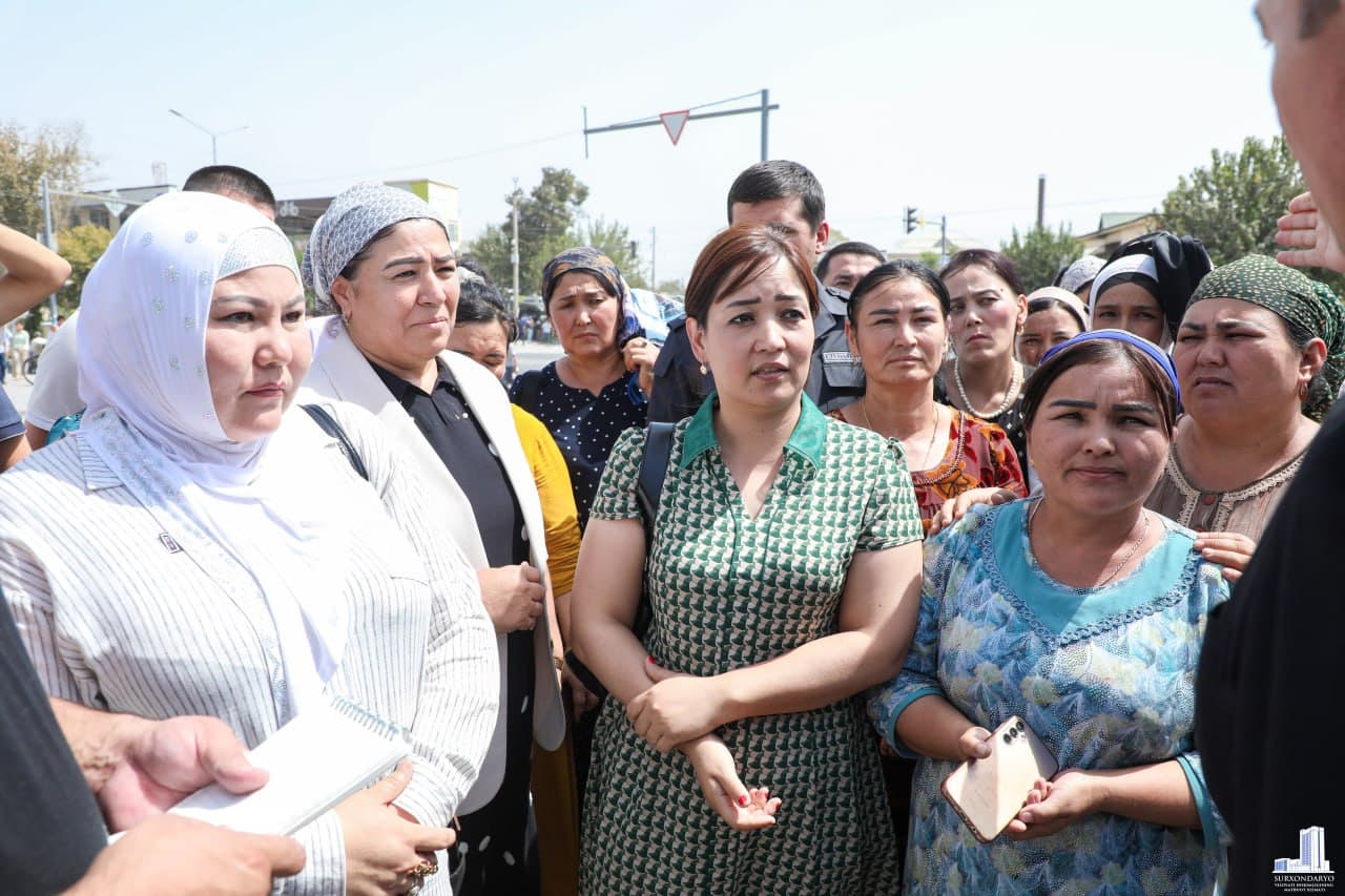 Sho‘rchi tumanida joriy yil 4-avgust kuni sodir bo‘lgan "Asl diyor" savdo kompleksidagi hodisa oqibatlarini bartaraf etish va obyektni qayta rekonstruksiya qilish ishlari olib borilmoqda.