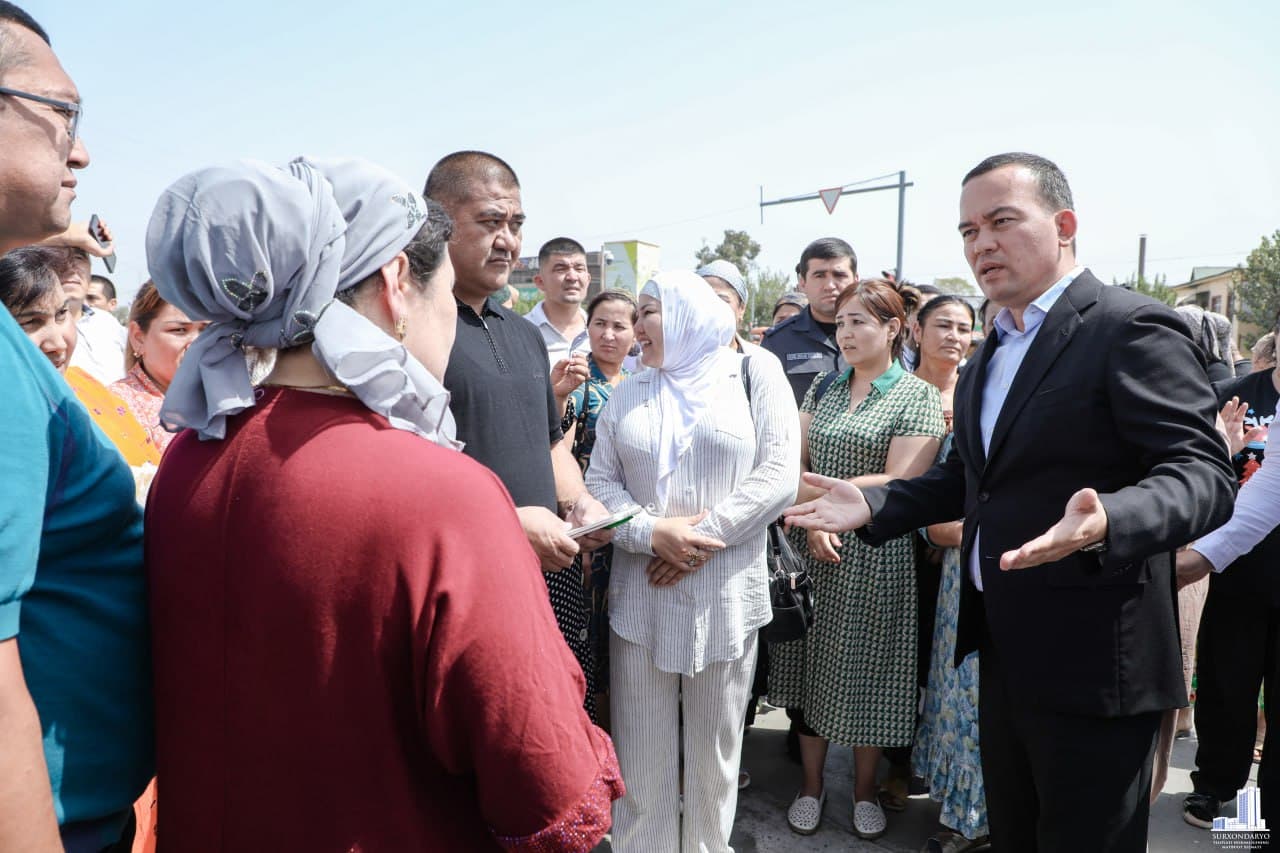 Sho‘rchi tumanida joriy yil 4-avgust kuni sodir bo‘lgan "Asl diyor" savdo kompleksidagi hodisa oqibatlarini bartaraf etish va obyektni qayta rekonstruksiya qilish ishlari olib borilmoqda.