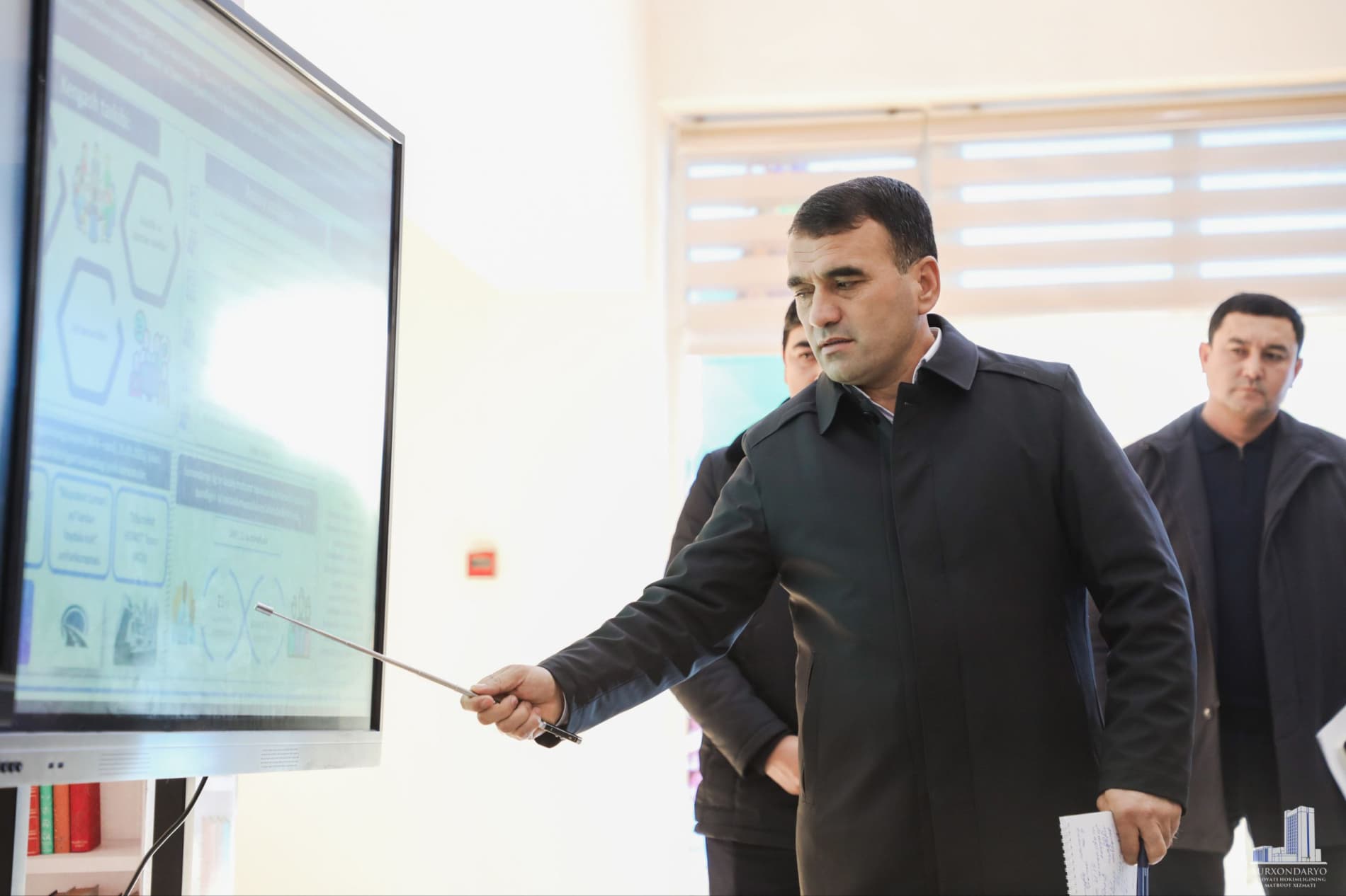 Yoshlar bandligini ta’minlash bo‘yicha amalga oshirilayotgan ishlar va kelgusidagi rejalar muhokama qilindi