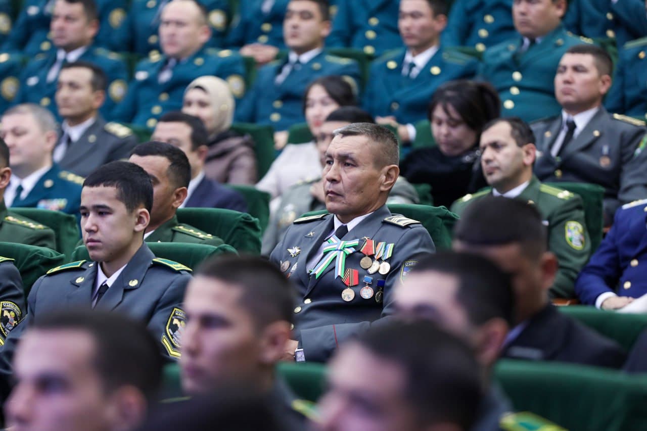 Surxondaryoda Vatan himoyachilari kuni va Qurolli Kuchlarimizning 34 yilligi tantanali nishonlandi