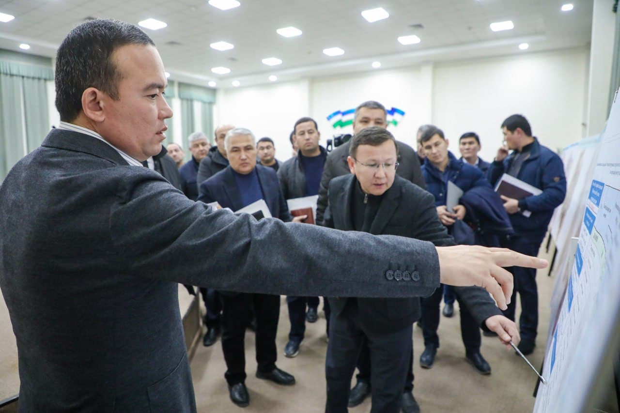 Термиз туманида "Тараққиёт ва етакчилик маскани" дастури ижроси ўрганилди