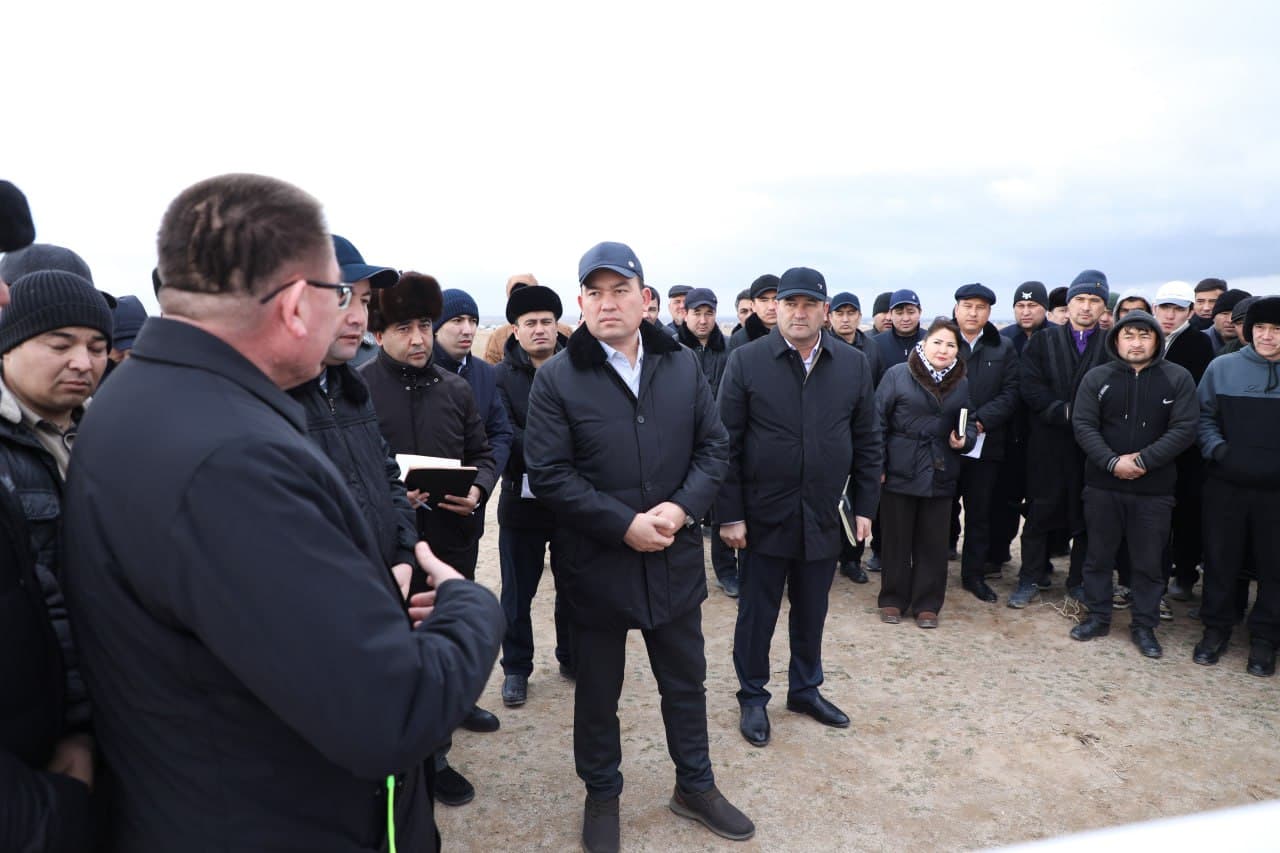 Yoshlarning ajratilgan yer maydonlaridan samarali foydalanishi uchun usta dehqonlar biriktirilmoqda