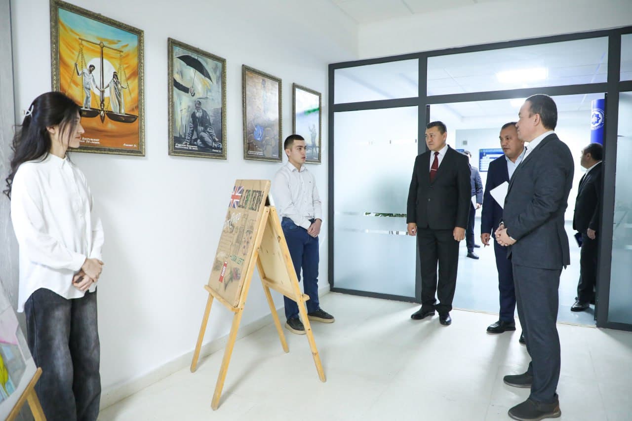 Surxondaryo viloyati hokimi bo‘lajak arxitektorlar bilan uchrashuv o‘tkazdi