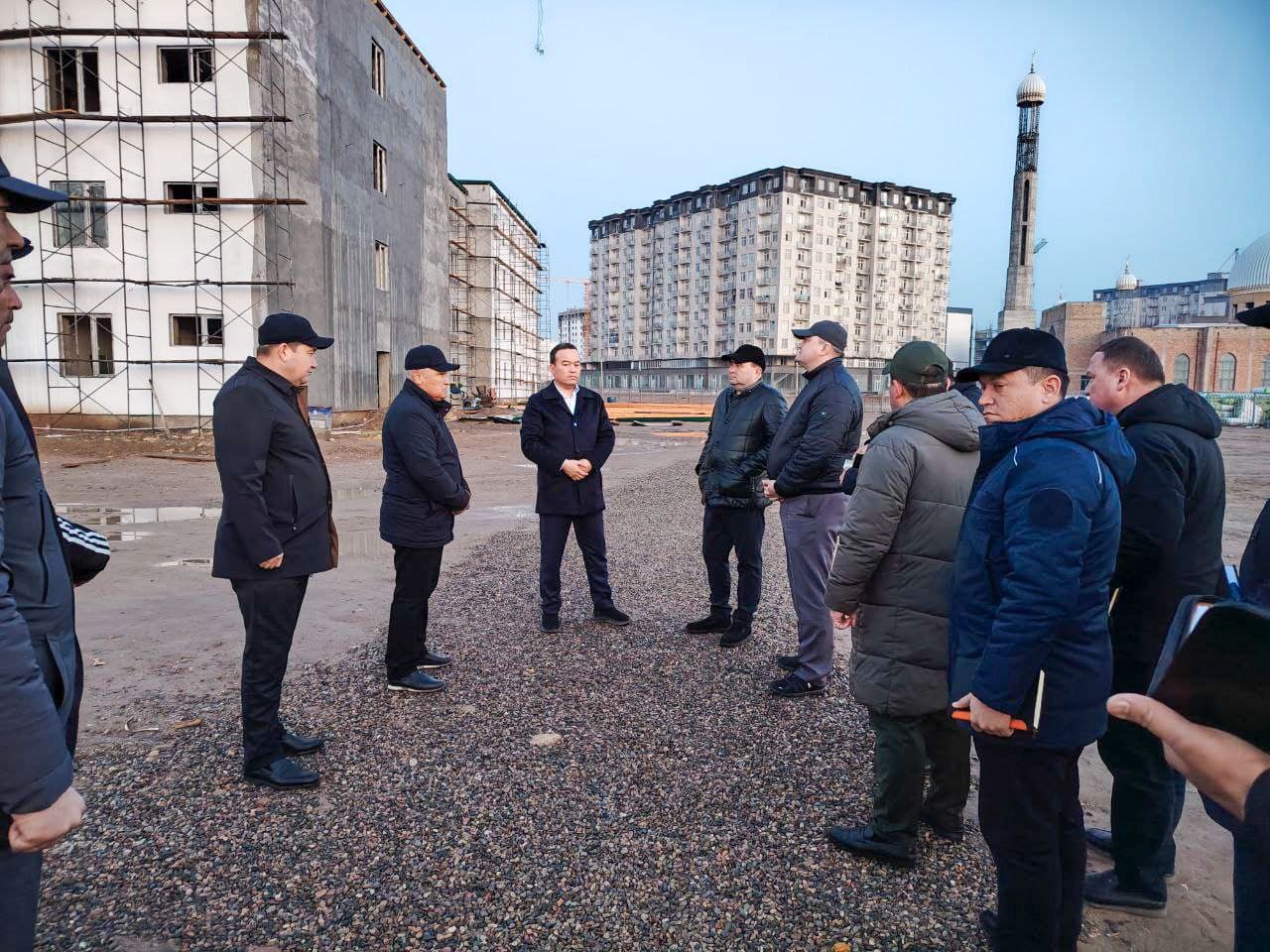 Инвестиция дастури доирасида ихтисослаштирилган мактаб-интернат қурилиши ижроси ўрганилди