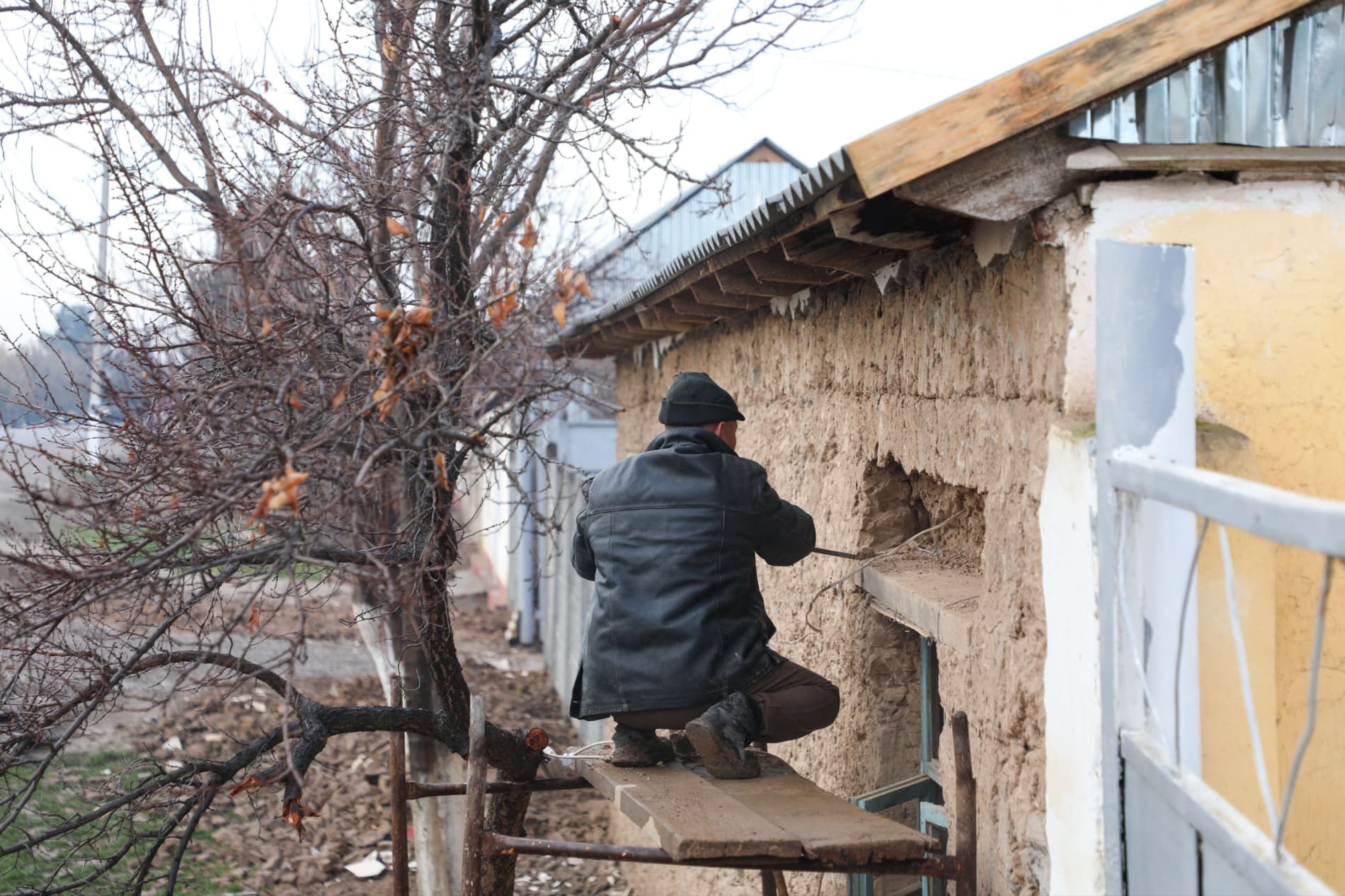 Бешта маҳаллада вазифалар ижроси ўрганилди