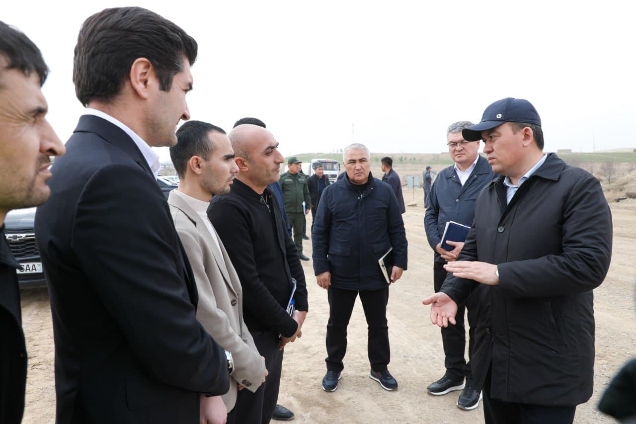 Bandixonda ijtimoiy soha va yo‘l infratuzilmasi loyihalari ijrosi ko‘zdan kechirildi