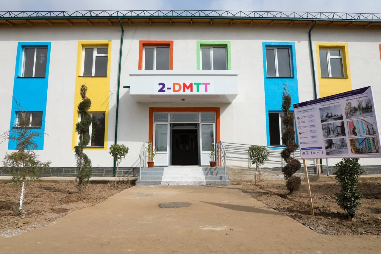 Bandixonda ijtimoiy soha va yo‘l infratuzilmasi loyihalari ijrosi ko‘zdan kechirildi