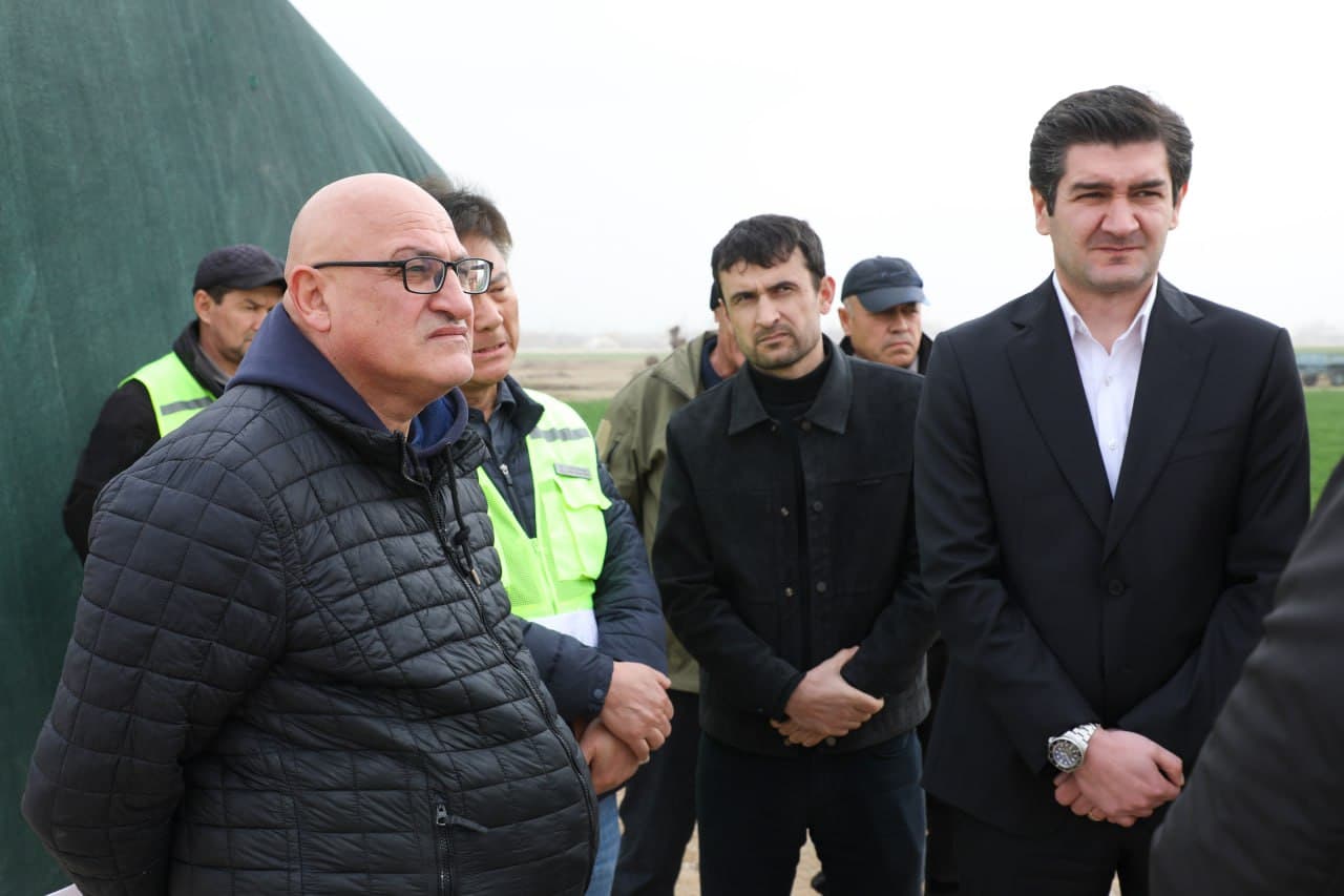 Bandixonda ijtimoiy soha va yo‘l infratuzilmasi loyihalari ijrosi ko‘zdan kechirildi