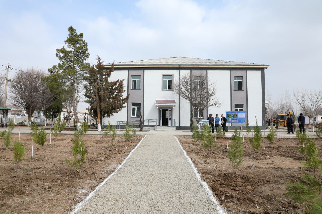 Bandixonda ijtimoiy soha va yo‘l infratuzilmasi loyihalari ijrosi ko‘zdan kechirildi