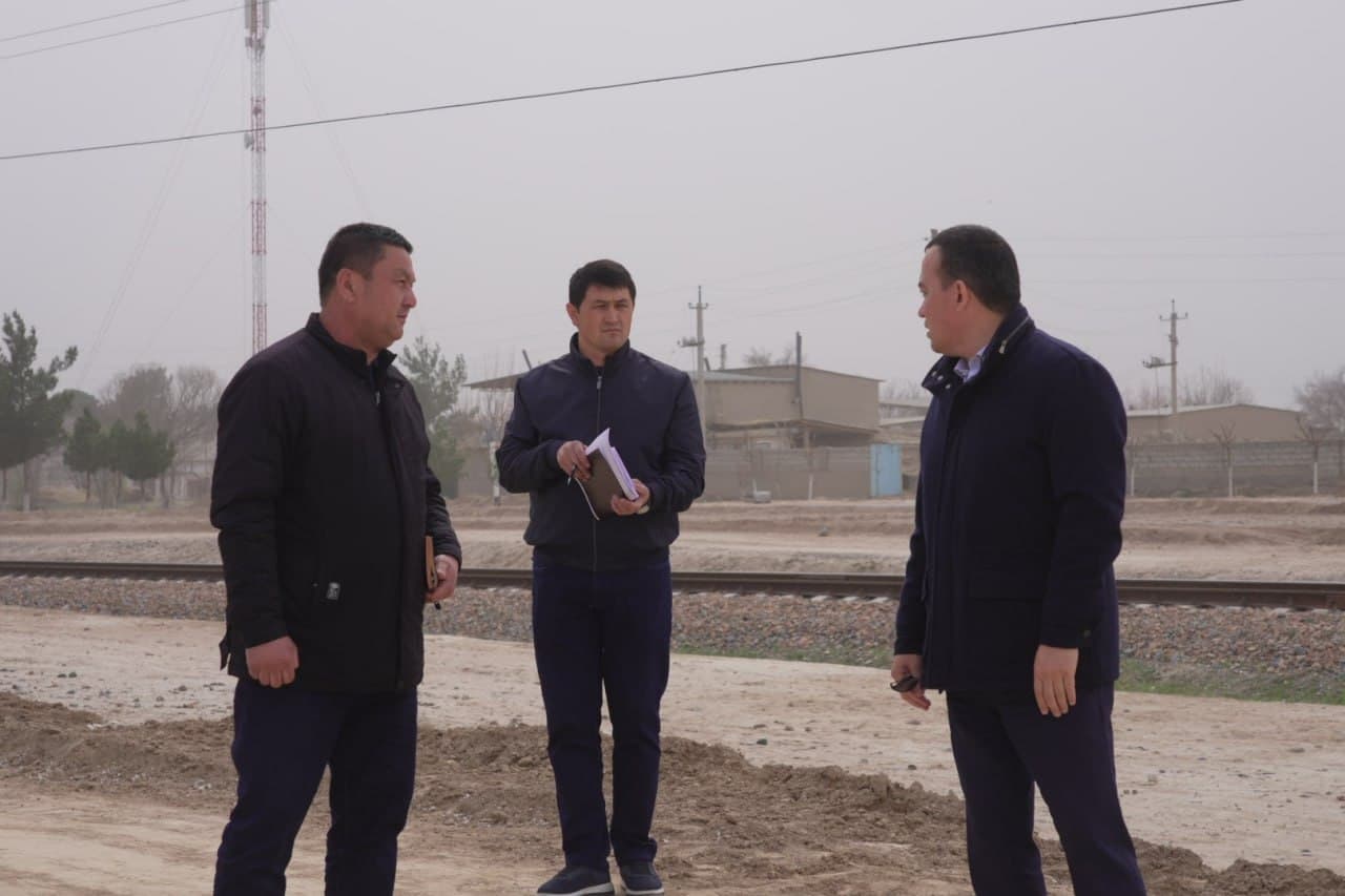 Muzrabotda turar joylar, sholichilik klasteri va ishlab chiqarish korxonasi muammolari o‘rganildi