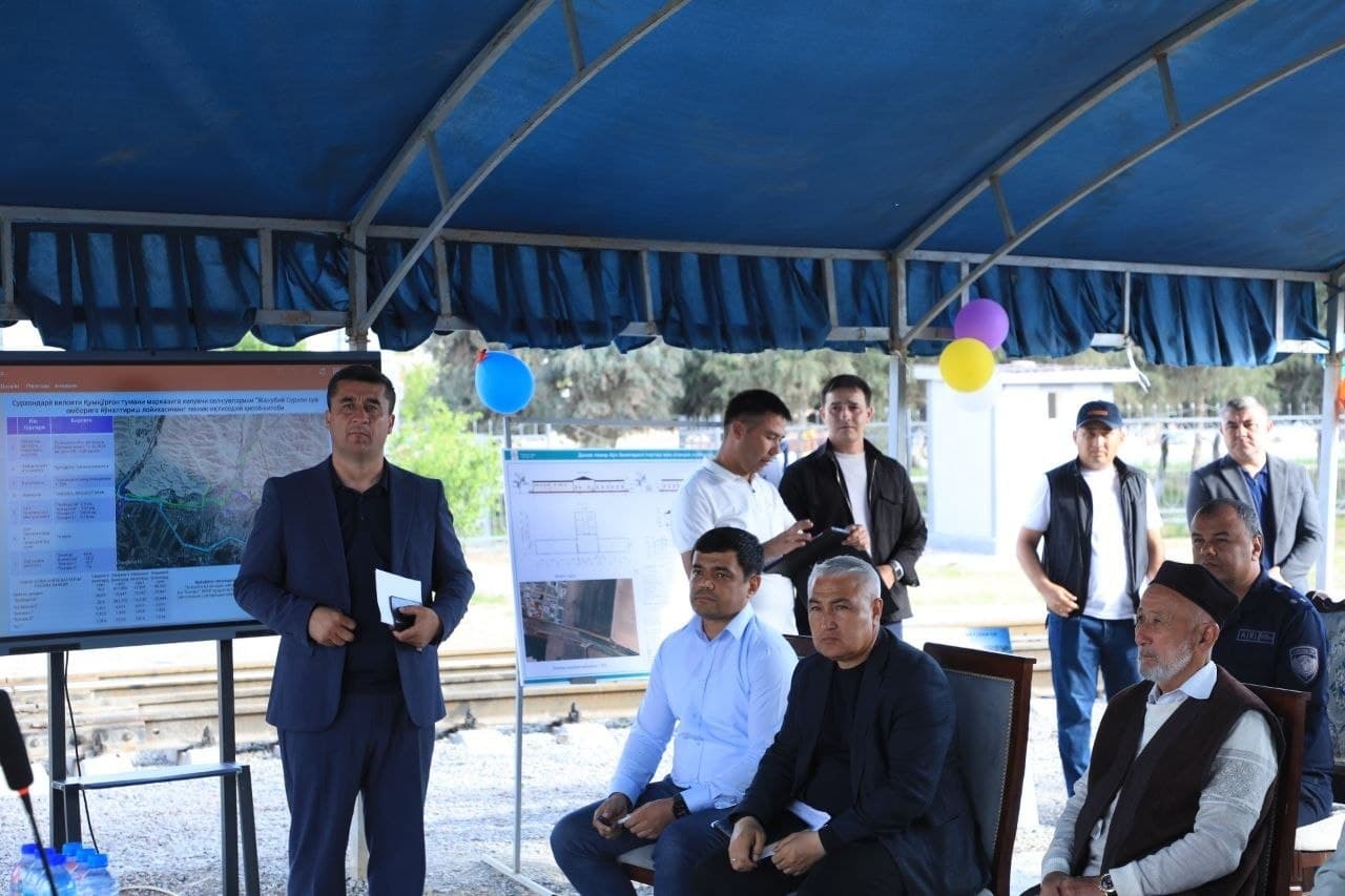 Президент топшириғи ижроси: “Қумқўрғон – Қудуқли” темир йўл участкасини электрлаштириш ишлари бошланди