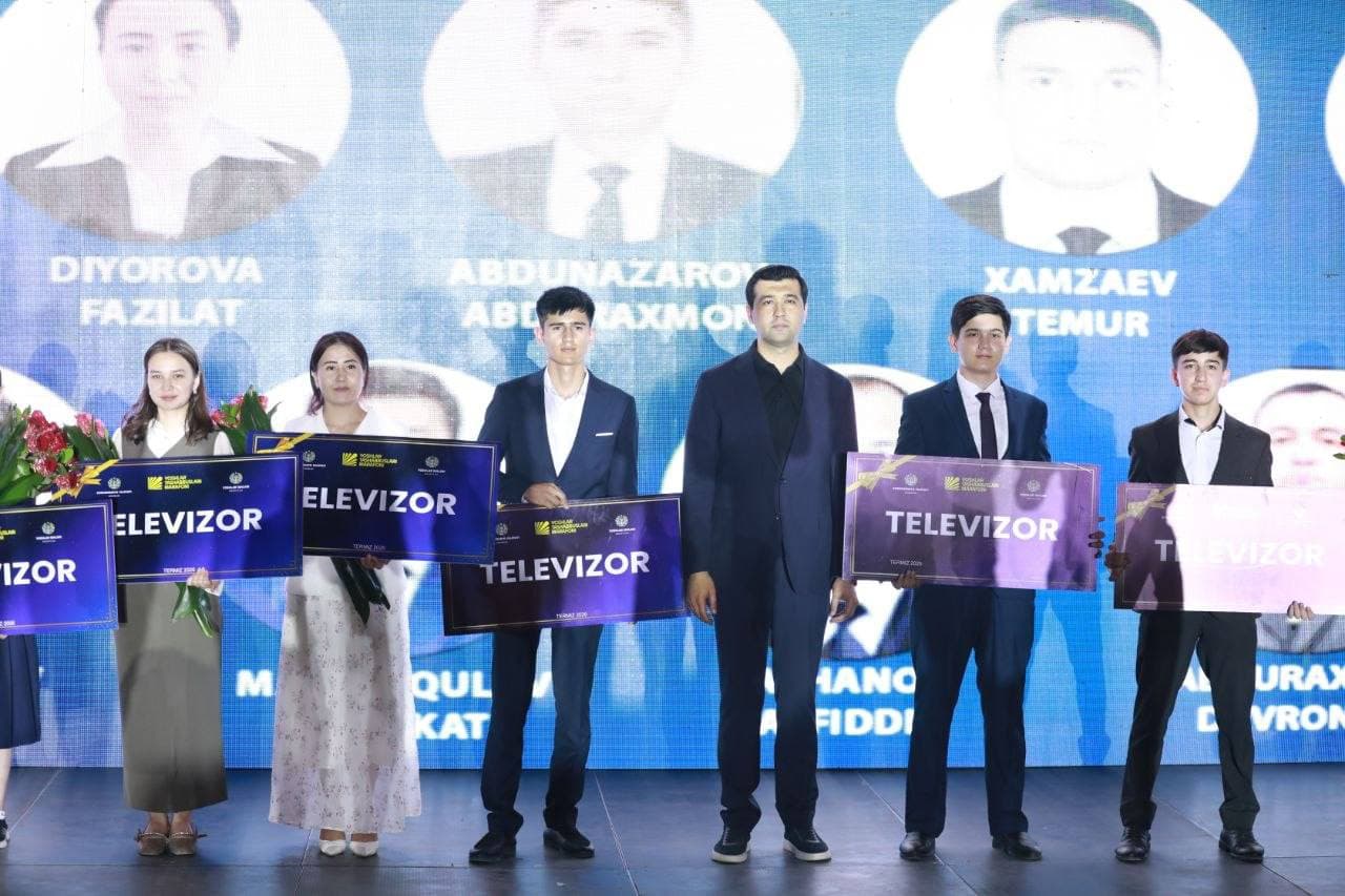 "Yangi O‘zbekistonni yoshlar quradi" — Termiz shahri voha yoshlarini festivalda jamladi