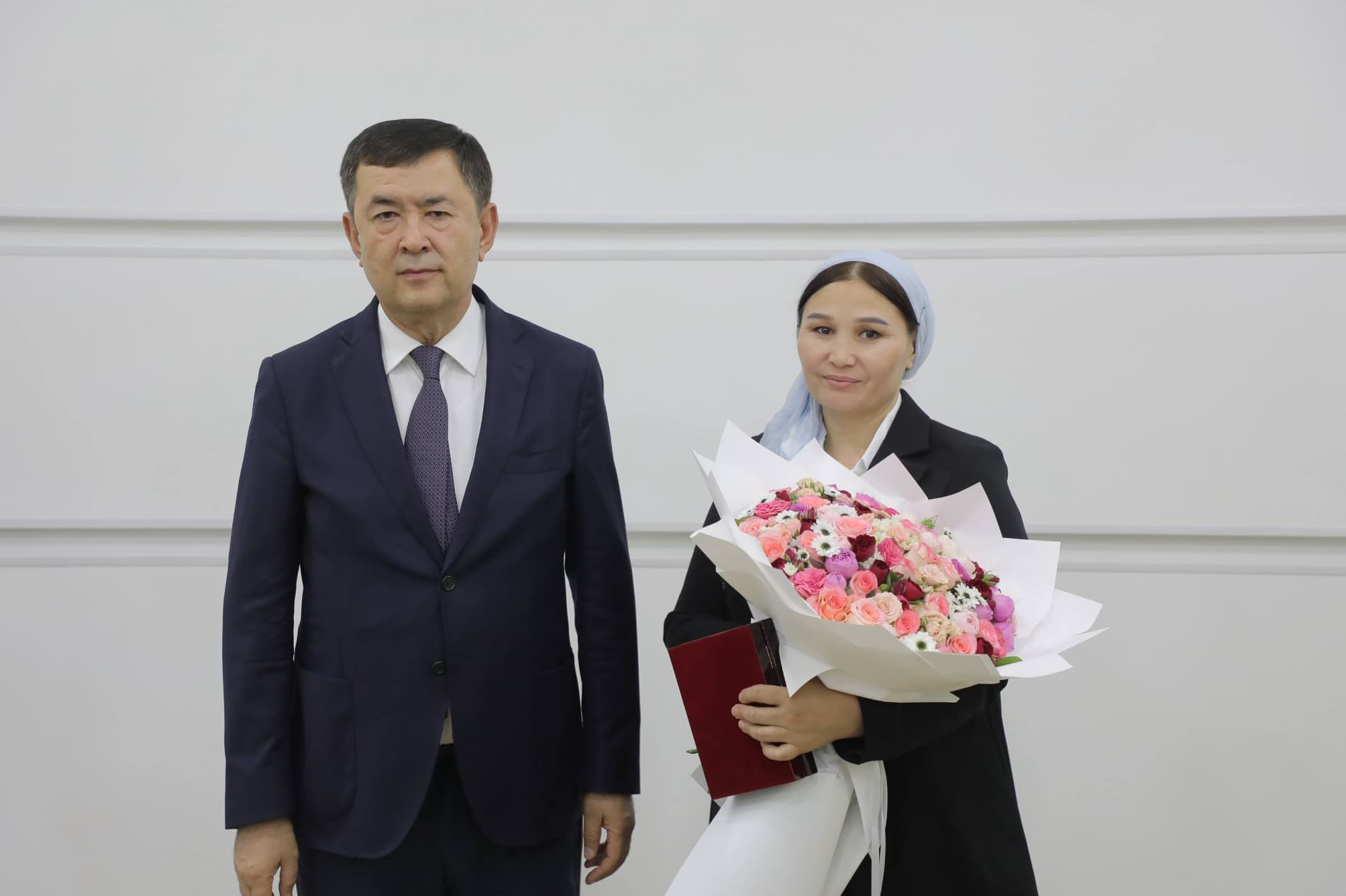 Prezidentimizning Farmoni bilan sirdaryolik madaniyat va san’at sohasi vakillari davlatimizning yuksak mukofotlari bilan taqdirlandi.