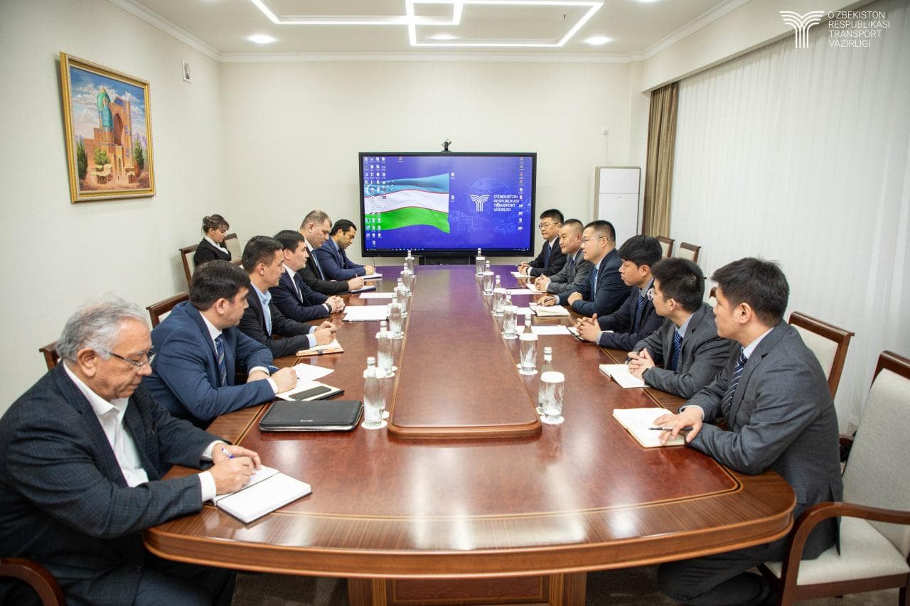 Transport vaziri Yutong Bus kompaniyasi vitse-prezidenti bilan uchrashdi