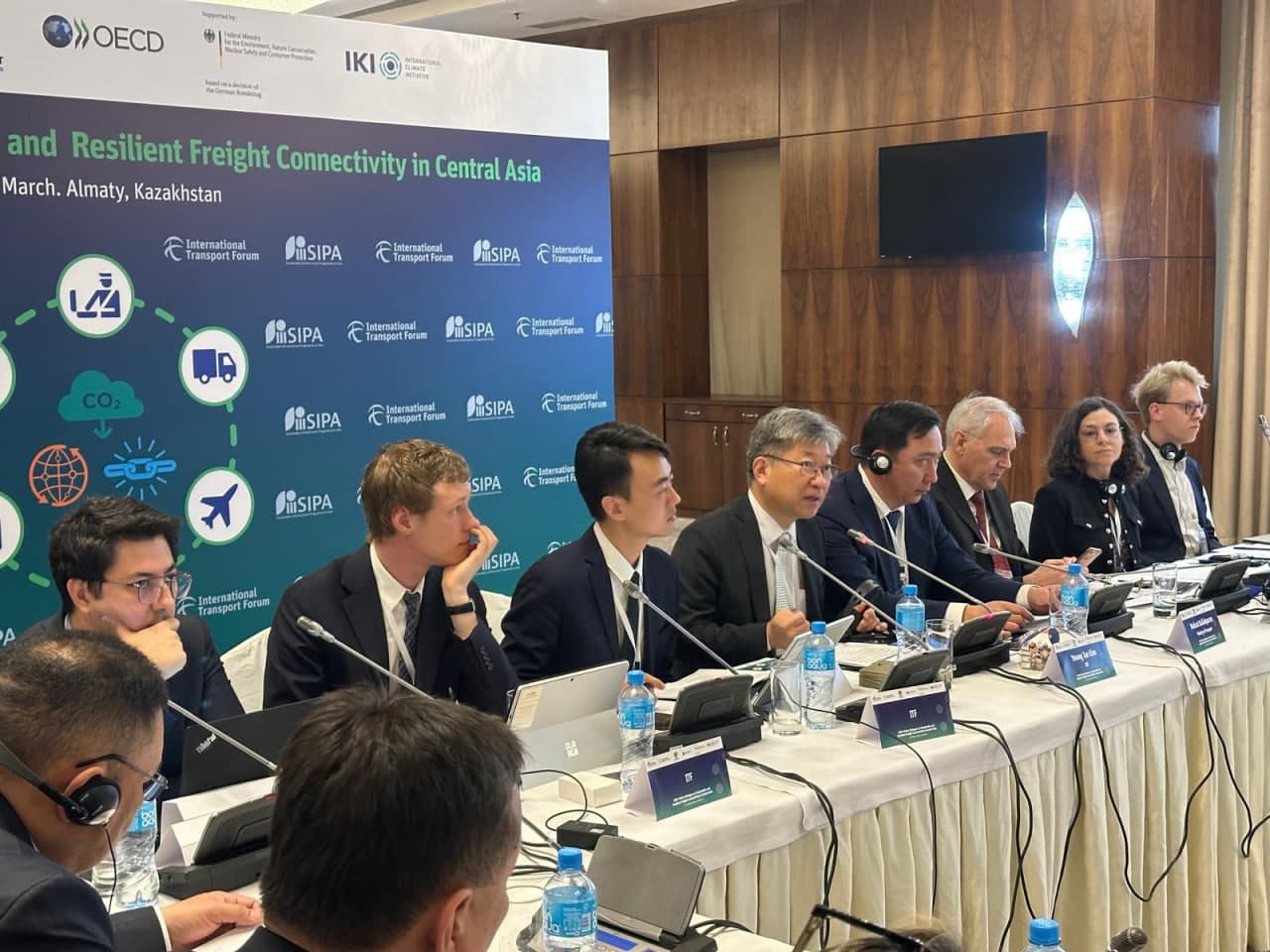 Markaziy Osiyoda barqaror transport siyosatini shakllantirish qaratilgan amaliy yechimlar muhokama etildi