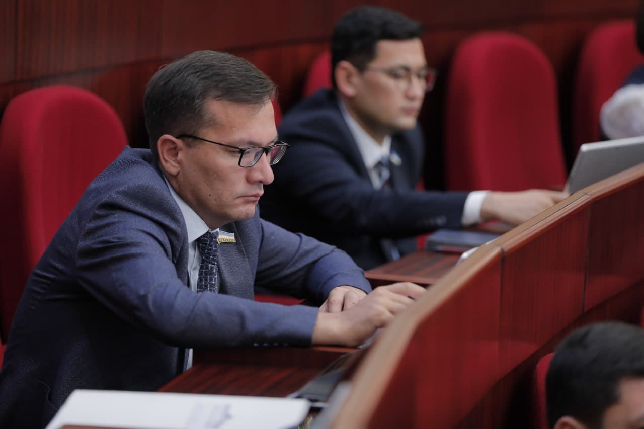 Transport sohasida davlat nazoratini takomillashtirishga qaratilgan qonun loyihasi deputatlar tomonidan uchinchi o‘qishda qabul qilindi