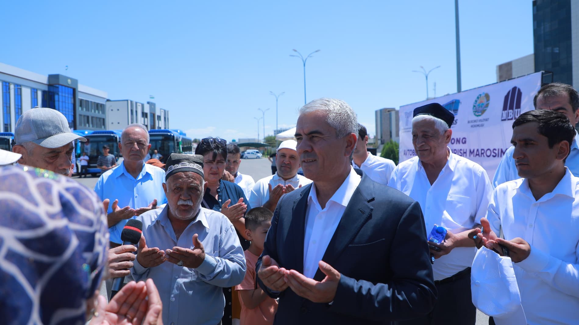 Для Бухарской области были закуплены новые автобусы