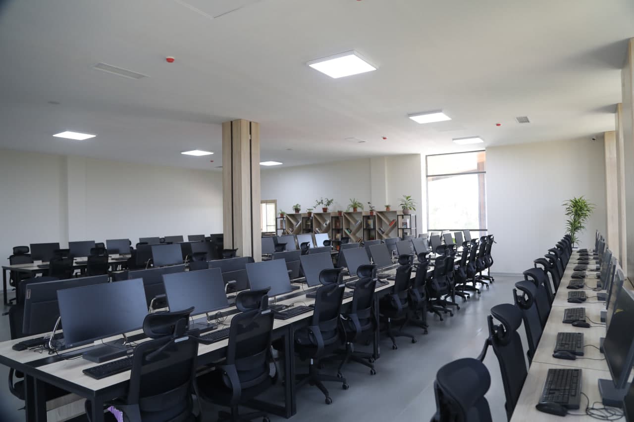 Toshkent davlat transport universitetida yangi o‘quv binosi foydalanishga topshirildi