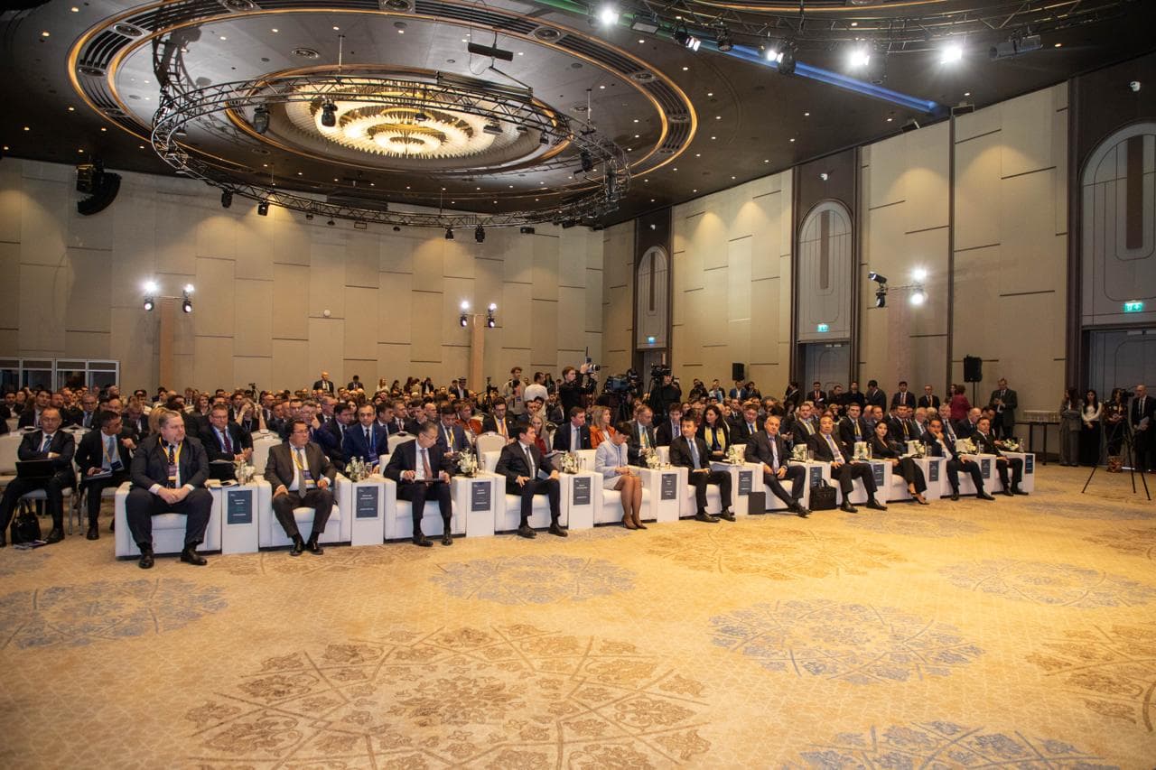 В Ташкенте состоялся Форум инвесторов по Транскаспийскому транспортному коридору и взаимосвязанности