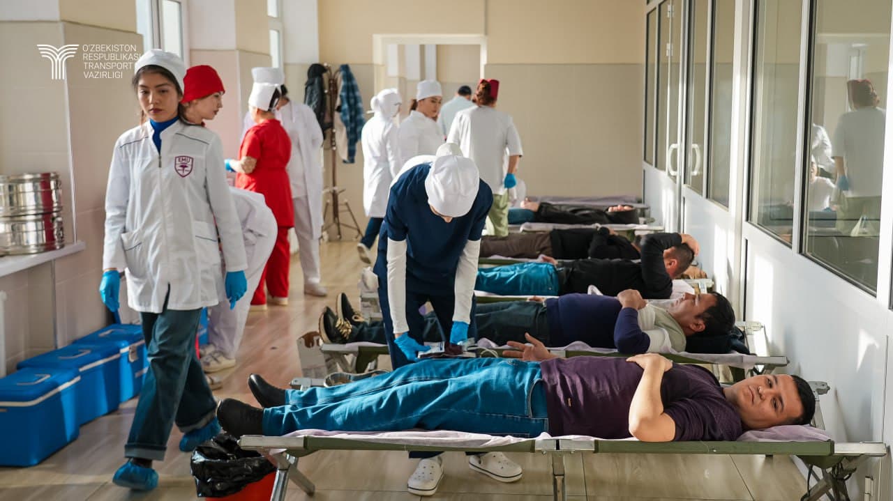 Команда Министерства транспорта приняла участие в благотворительной донорской акции