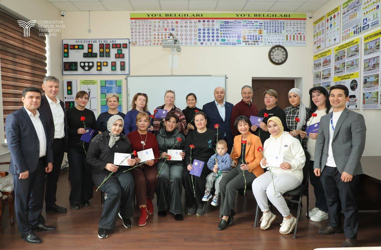 20 nafar xotin-qiz "D" toifadagi haydovchilik guvohnomasini olish uchun qayta tayyorlash kurslaridan o‘tdi