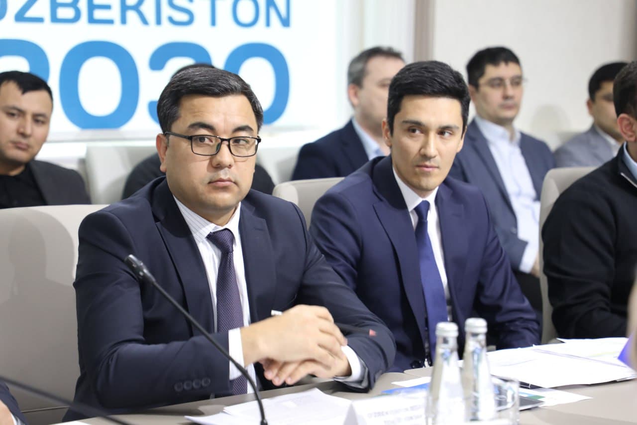 ИСЛОҲОТЛАР ДАСТУРЛАРИ, ДАВЛАТ ДАСТУРИ ВА “ЎЗБЕКИСТОН – 2030” СТРАТЕГИЯСИ: БАРҚАРОР ИҚТИСОДИЙ ЎСИШГА ҚАРАТИЛГАН ВАЗИФАЛАР ТАҲЛИЛ ҚИЛИНДИ