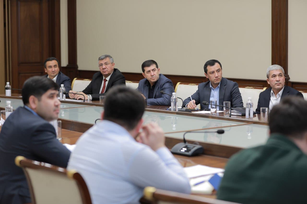 Oliy sudda “Transport sohasiga oid nizolarning o‘ziga xos xususiyatlari” mavzusida seminar-mashg‘ulot o‘tkazildi