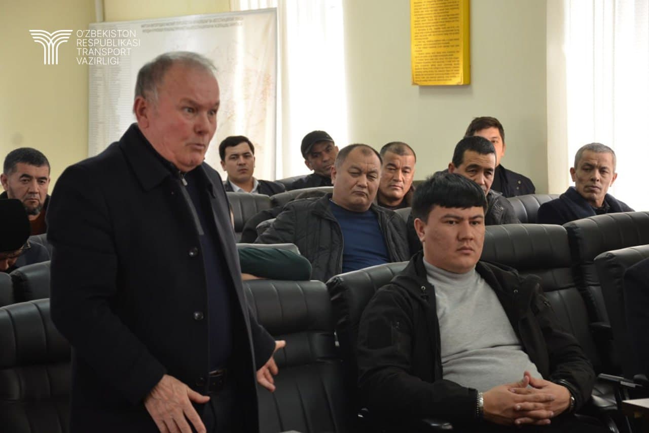 В Управлении транспорта Ферганской области состоялось совещание по вопросам борьбы с коррупцией