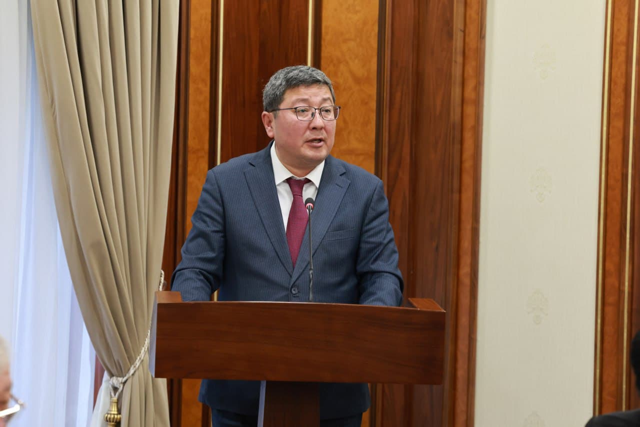 Senat qo‘mitasi majlisida bola huquqlari, avtomobil yo‘llari va qo‘riqlash faoliyati masalalari muhokama qilindi