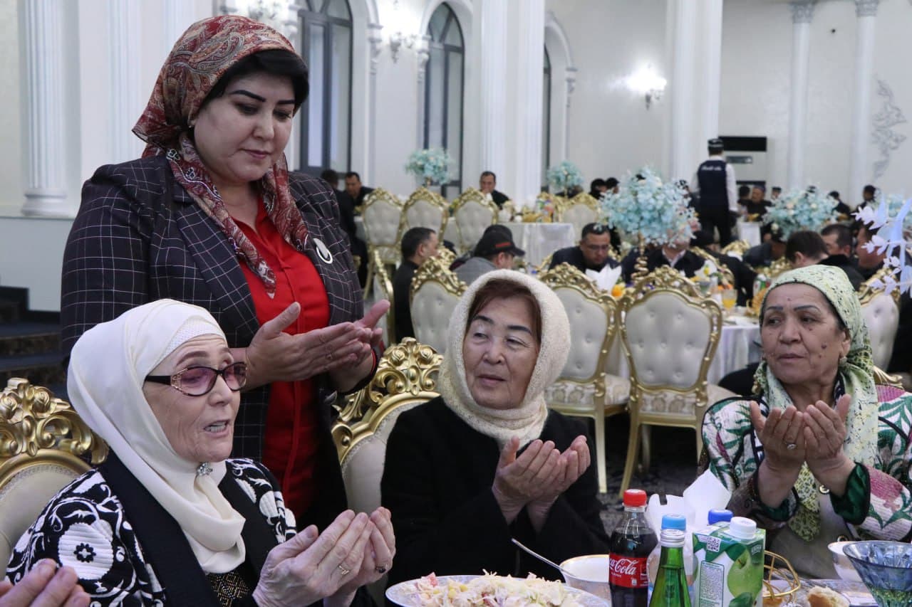 Ramazon – mehr-muruvvat, ahillik va shukronalik oyi