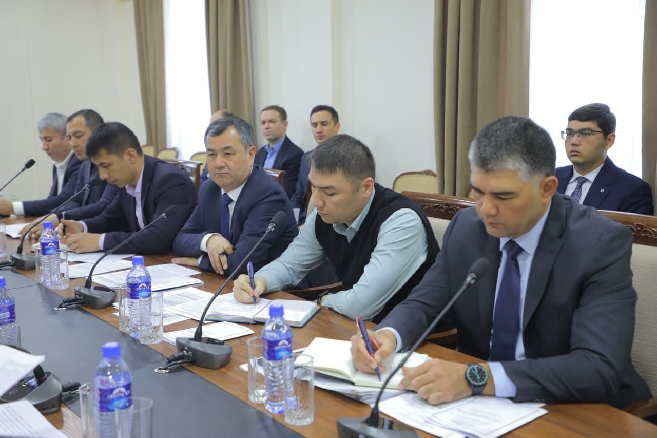 Представлена информация о ходе исполнения Закона "О железнодорожном транспорте"