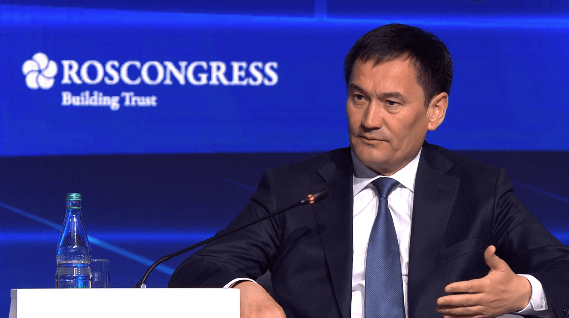 Sankt-Peterburgda xalqaro transport-logistika forumi o‘z ishini boshladi