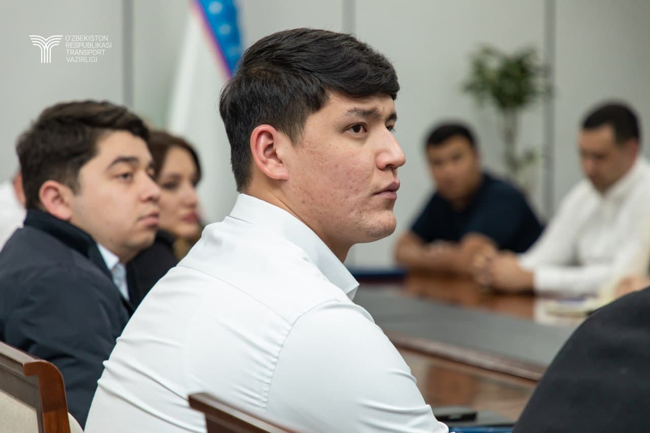 В рамках "Дня молодёжи" состоялся круглый стол на актуальные темы