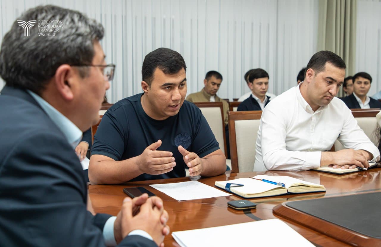 В рамках "Дня молодёжи" состоялся круглый стол на актуальные темы