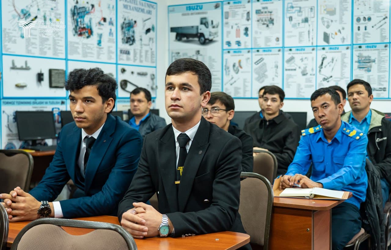 Безопасность дорожного движения - важный вопрос для молодежи и общества