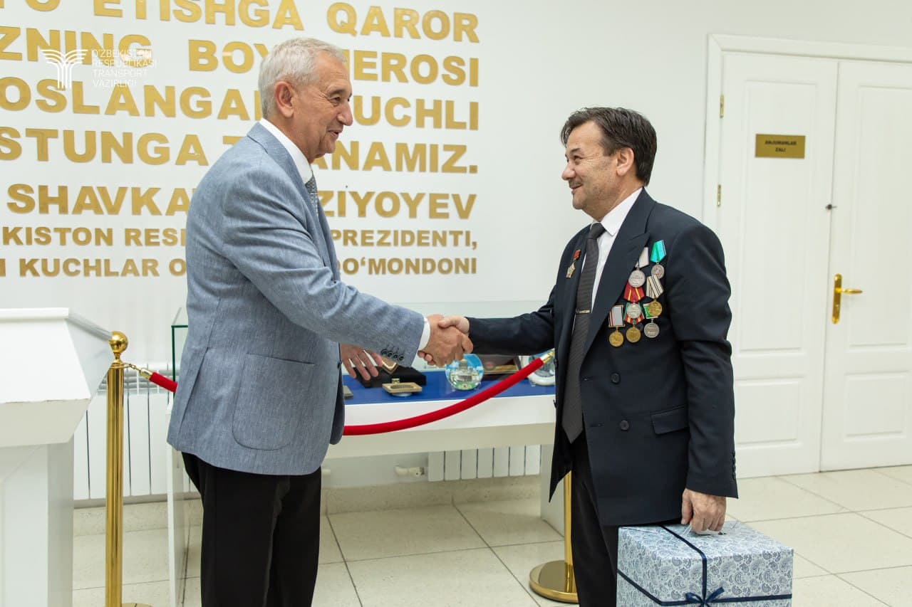 Uch avlod uchrashuvi