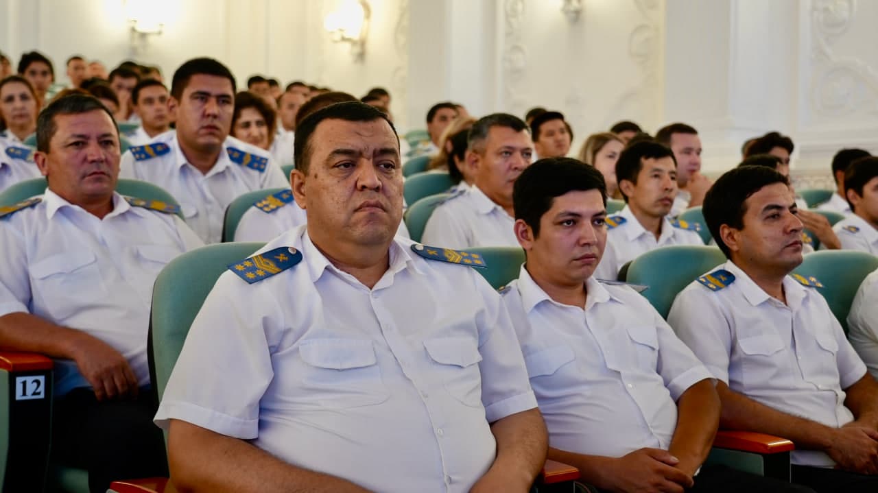 Ўзбекистон темирйўлчилари ўз касб байрамини нишонламоқда