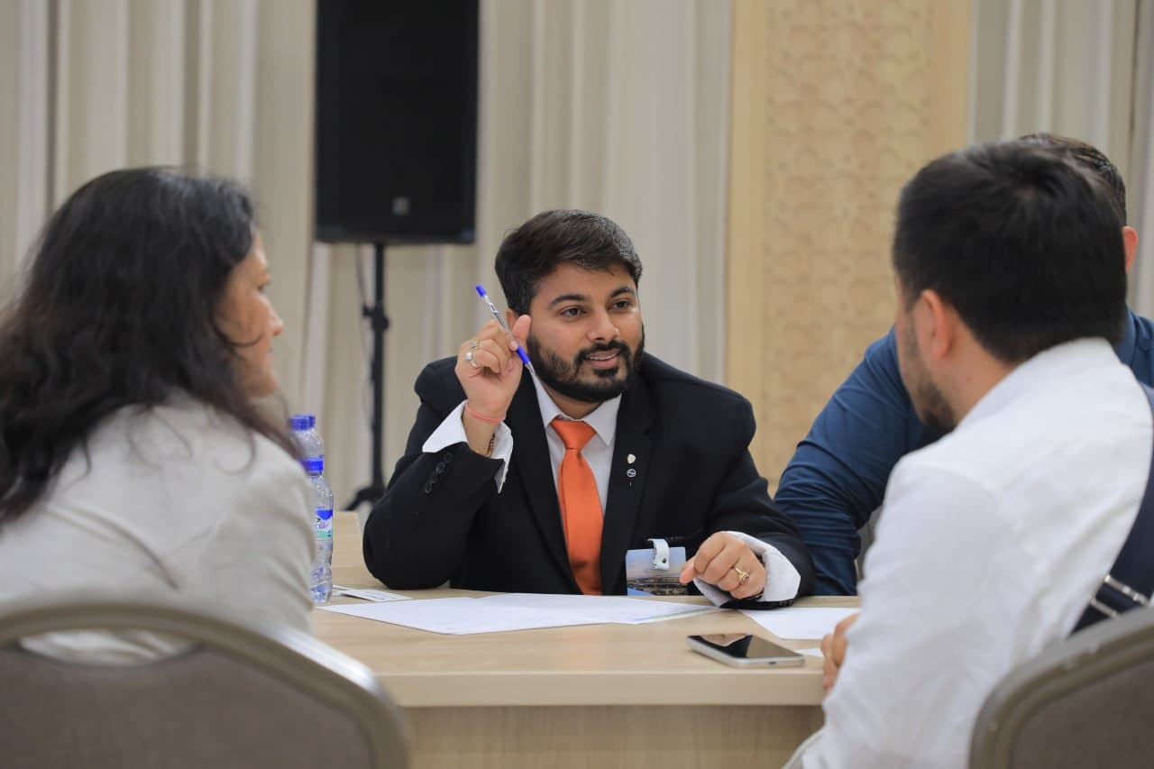 «Road Show»давомида 200 дан ортиқ маҳаллий корхона вакиллари билан B2B форматидаги музокаралар бўлиб ўтди